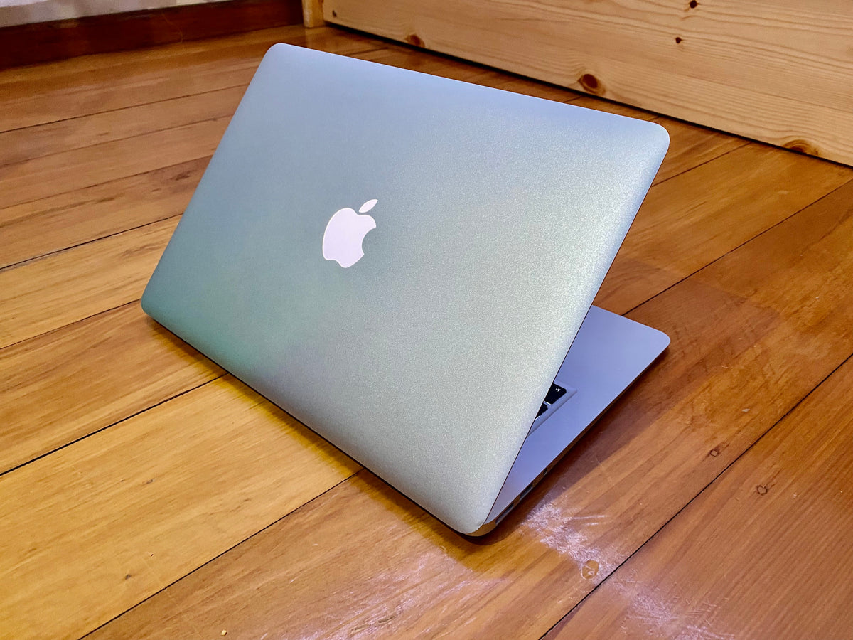 Apple MacBook Air 13-inch Laptop - Intel Core i5 1.6GHz - 8GB RAM - 128GB SSD - macOS Monterey - Used